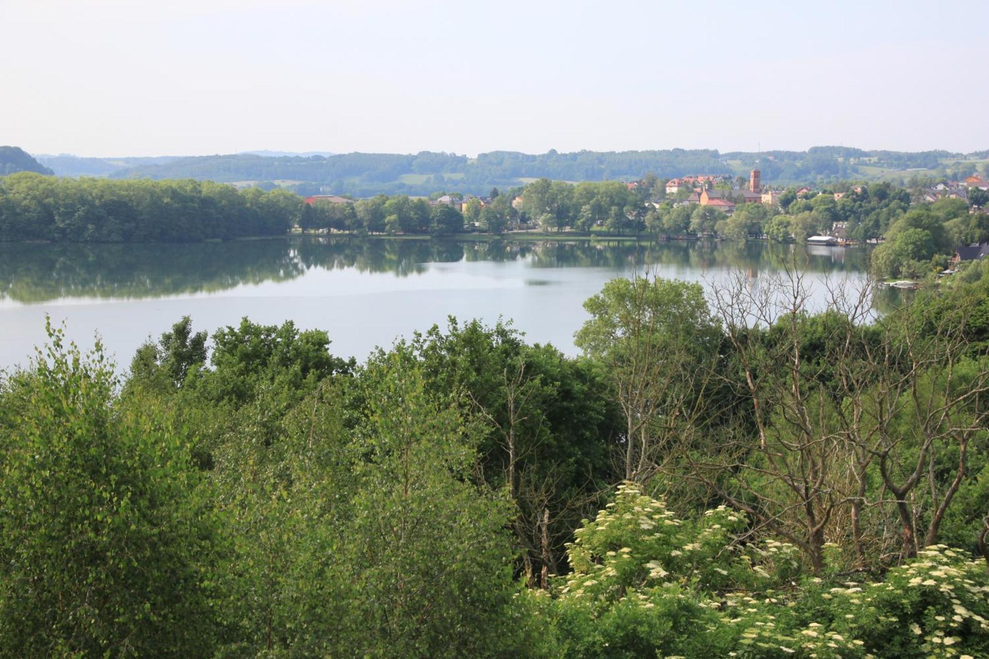 Mira - Mira Pokoje Z Widokiem Na Jezioro Chmielno Exterior photo
