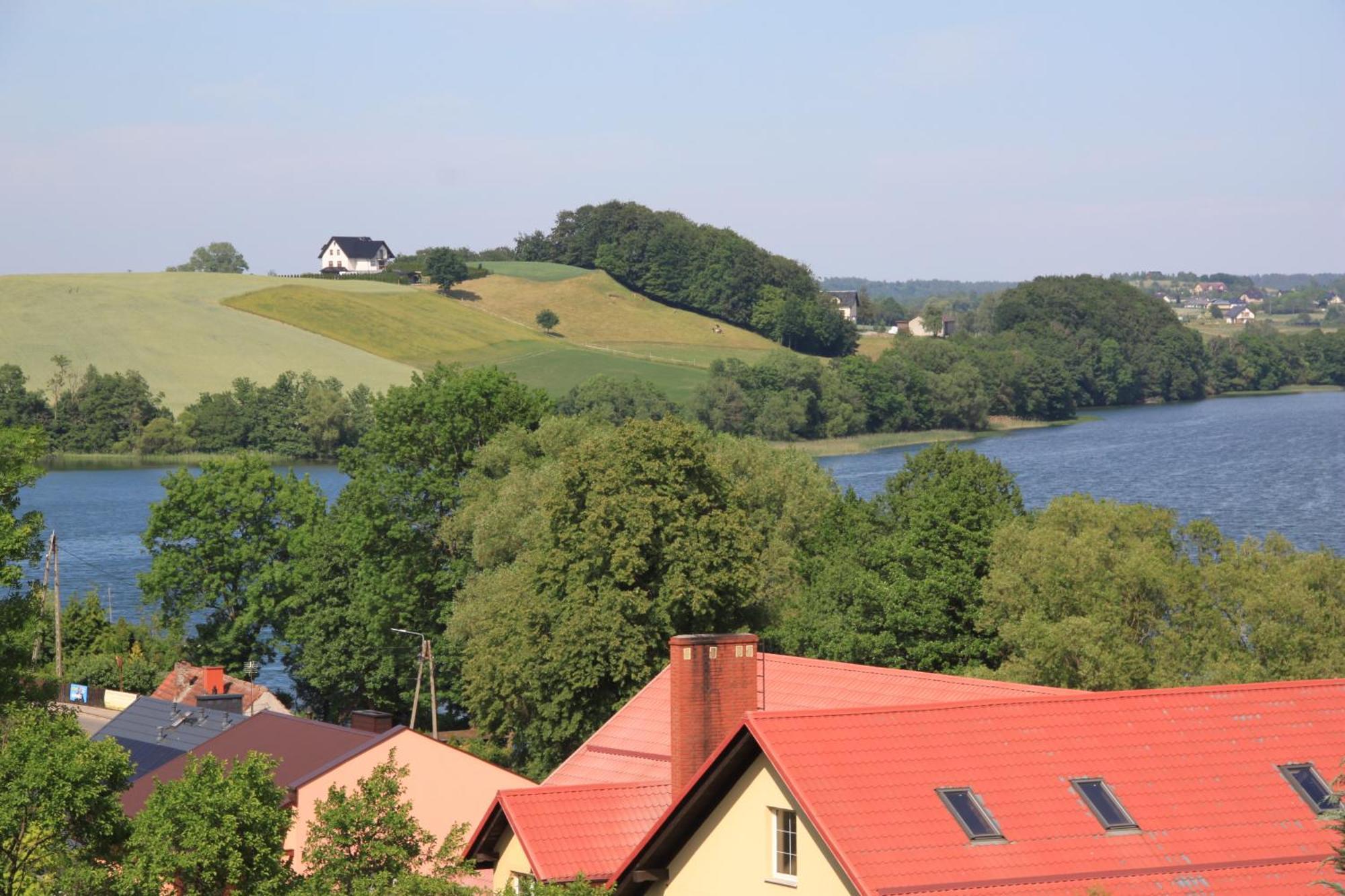 Mira - Mira Pokoje Z Widokiem Na Jezioro Chmielno Exterior photo